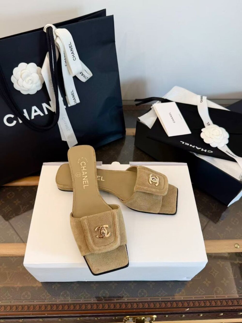 Classic CHANEL   bag: A Stylish and Versatile Choice for Elegance